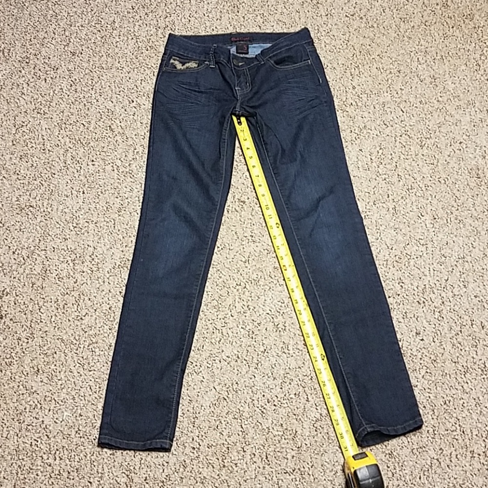 3/$15 NWOT BLACK CRYSTAL DARKWASH SKINNY JEANS - Picture 2 of 6